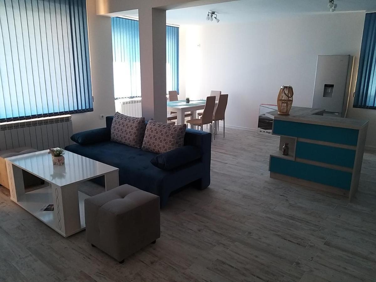 Апартамент Трапезица Скай Veliko Tárnovo Exterior foto